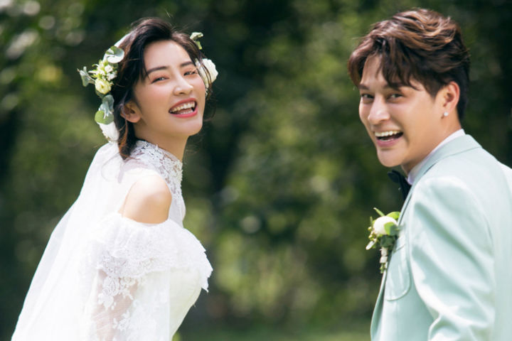 不是生死时速，而是“大展鸿图”！看他们如何让鸵鸟“C位出道”