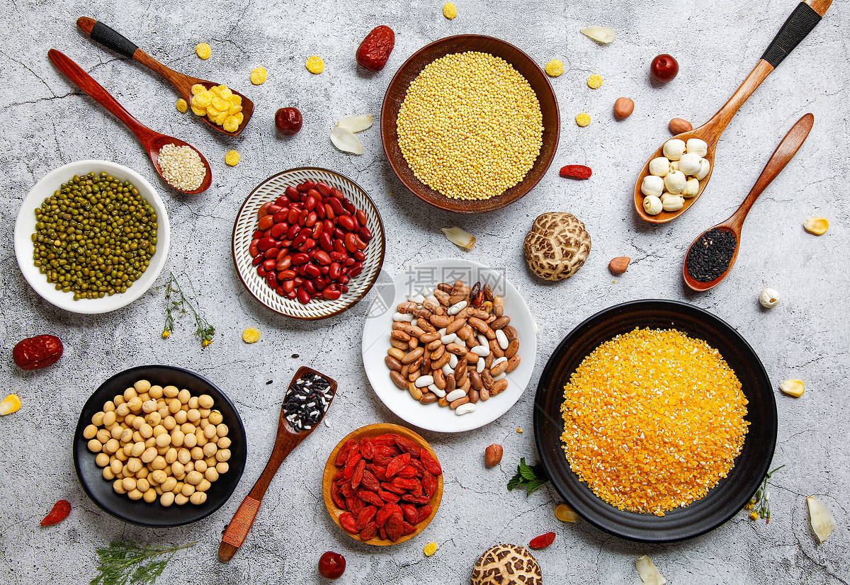 来自14个国家的50位友人或其遗属代表将应邀出席纪念活动