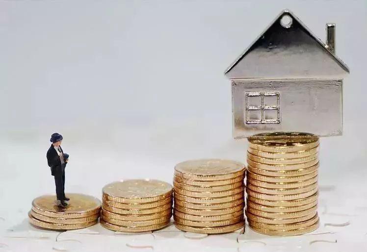 中国月度用电量首破万亿大关