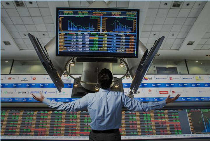 中国汽车流通协会：7月份汽车经销商综合库存系数为1.35 环比下降4.9%