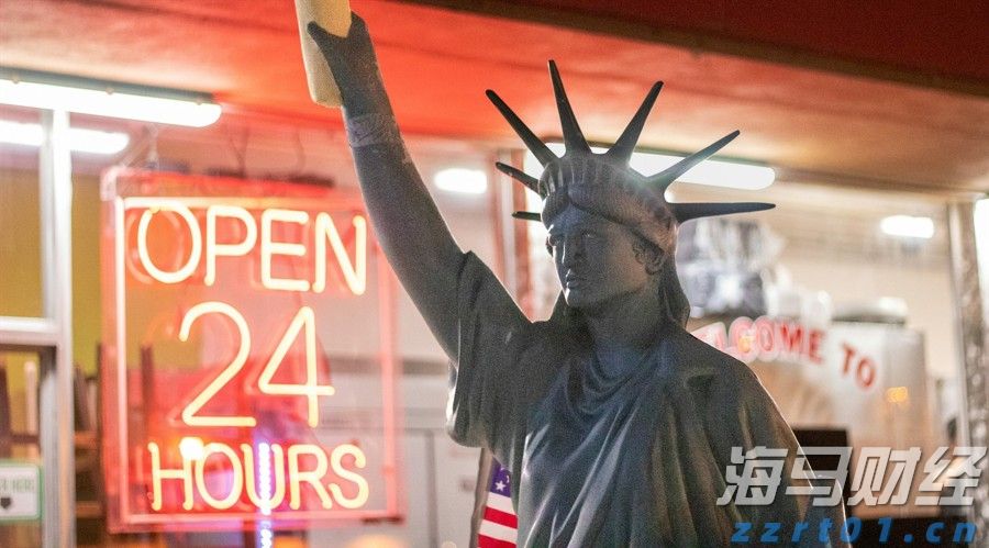 媒体报道：特斯拉(TSLA.US)机器人产量远未达标，承诺年底前生产5000台，现仅有几百台